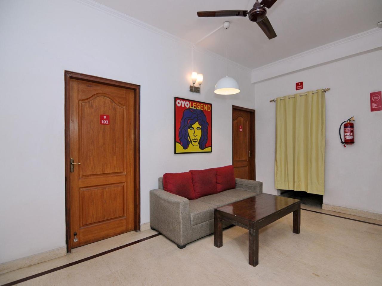 Oyo Flagship 592 Hauz Khas Village Yeni Delhi Dış mekan fotoğraf