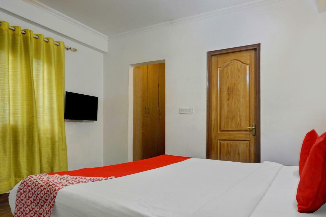 Oyo Flagship 592 Hauz Khas Village Yeni Delhi Dış mekan fotoğraf