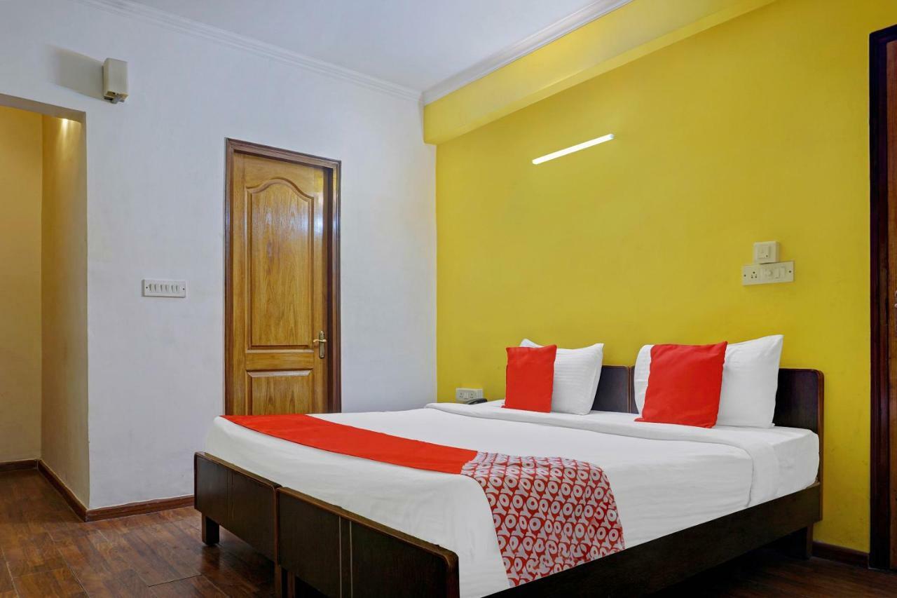 Oyo Flagship 592 Hauz Khas Village Yeni Delhi Dış mekan fotoğraf