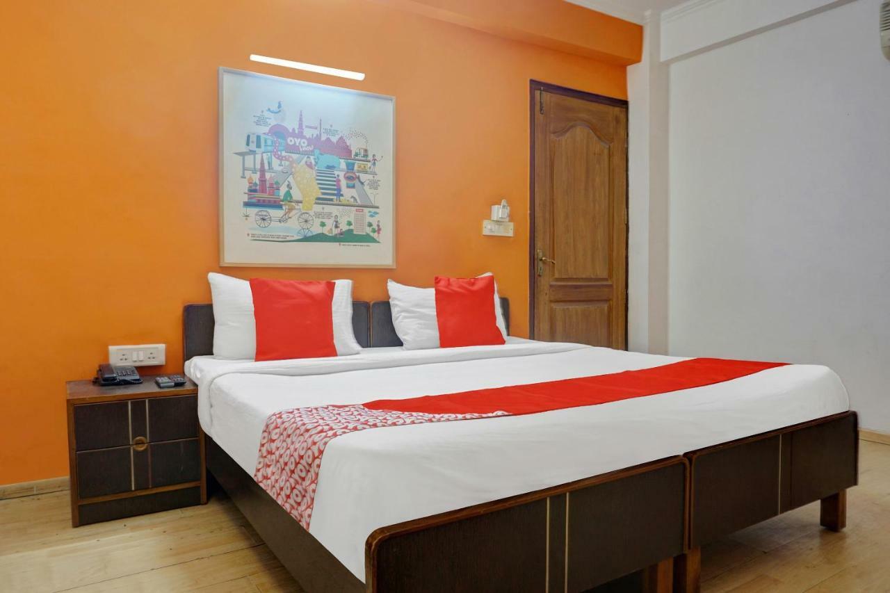 Oyo Flagship 592 Hauz Khas Village Yeni Delhi Dış mekan fotoğraf