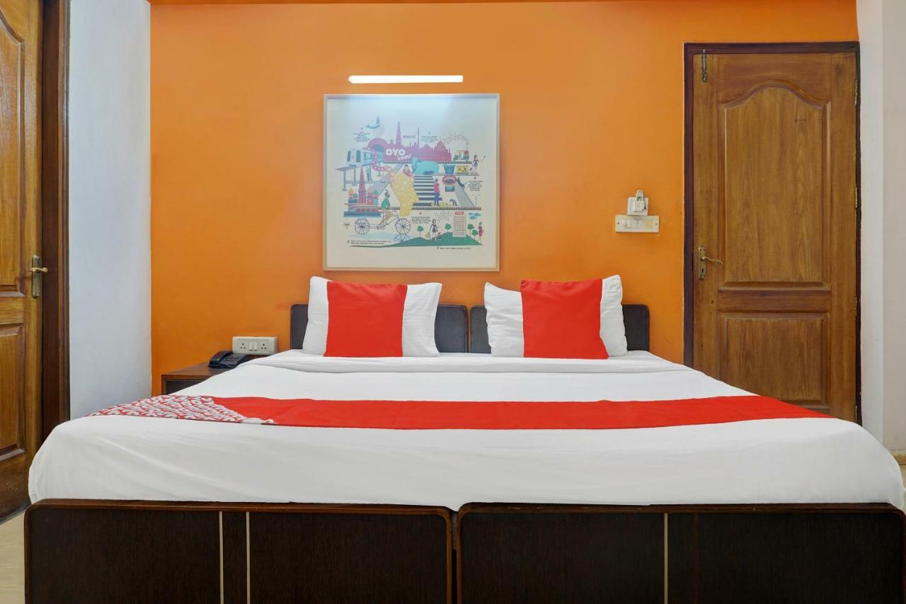 Oyo Flagship 592 Hauz Khas Village Yeni Delhi Dış mekan fotoğraf